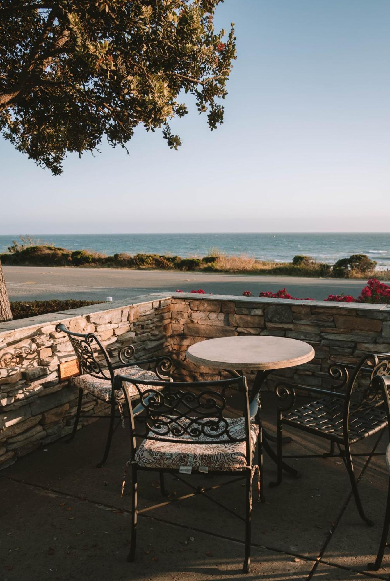 Fireside Inn On Moonstone Beach 캠브리아 외부 사진
