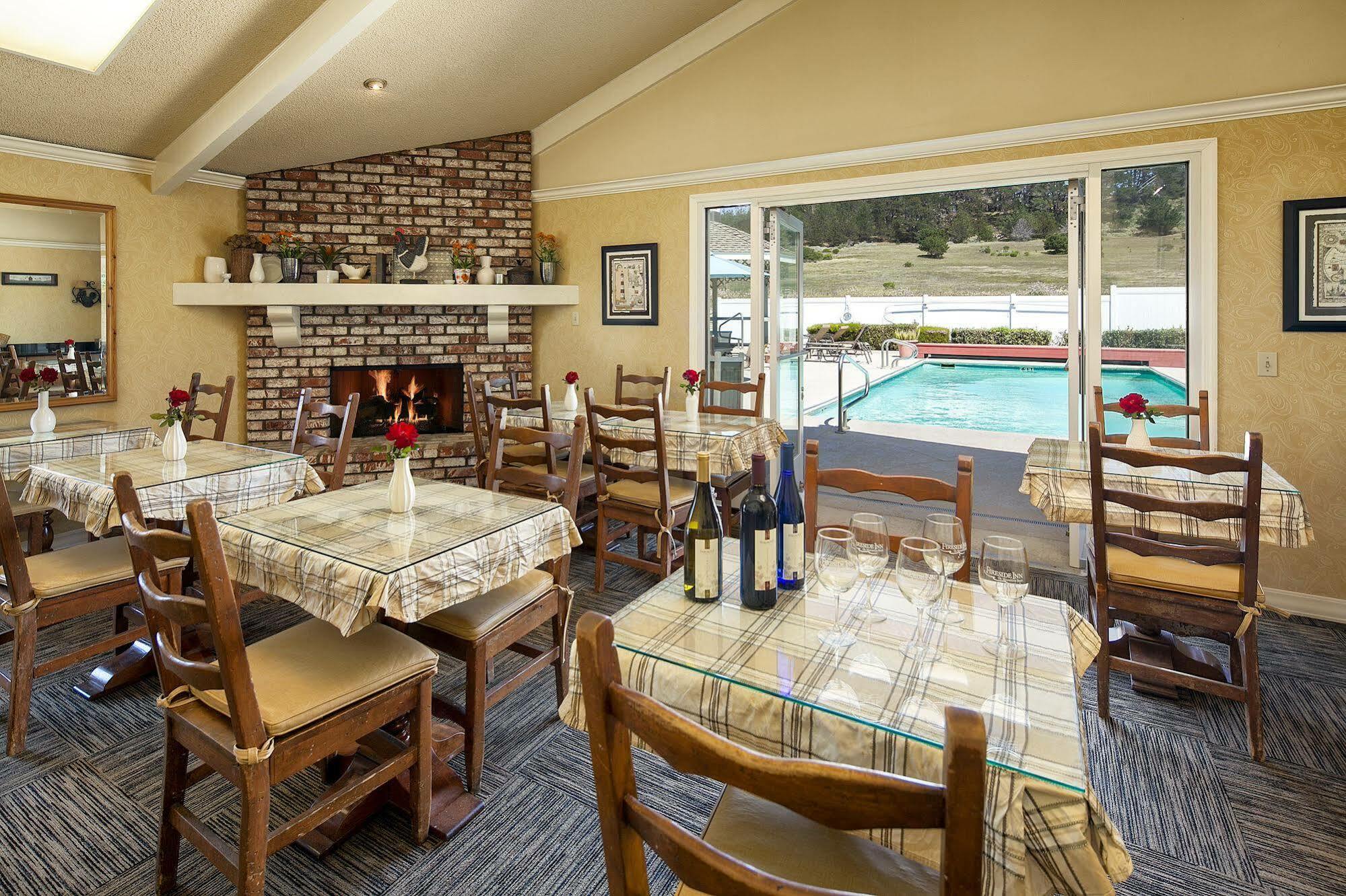 Fireside Inn On Moonstone Beach 캠브리아 외부 사진